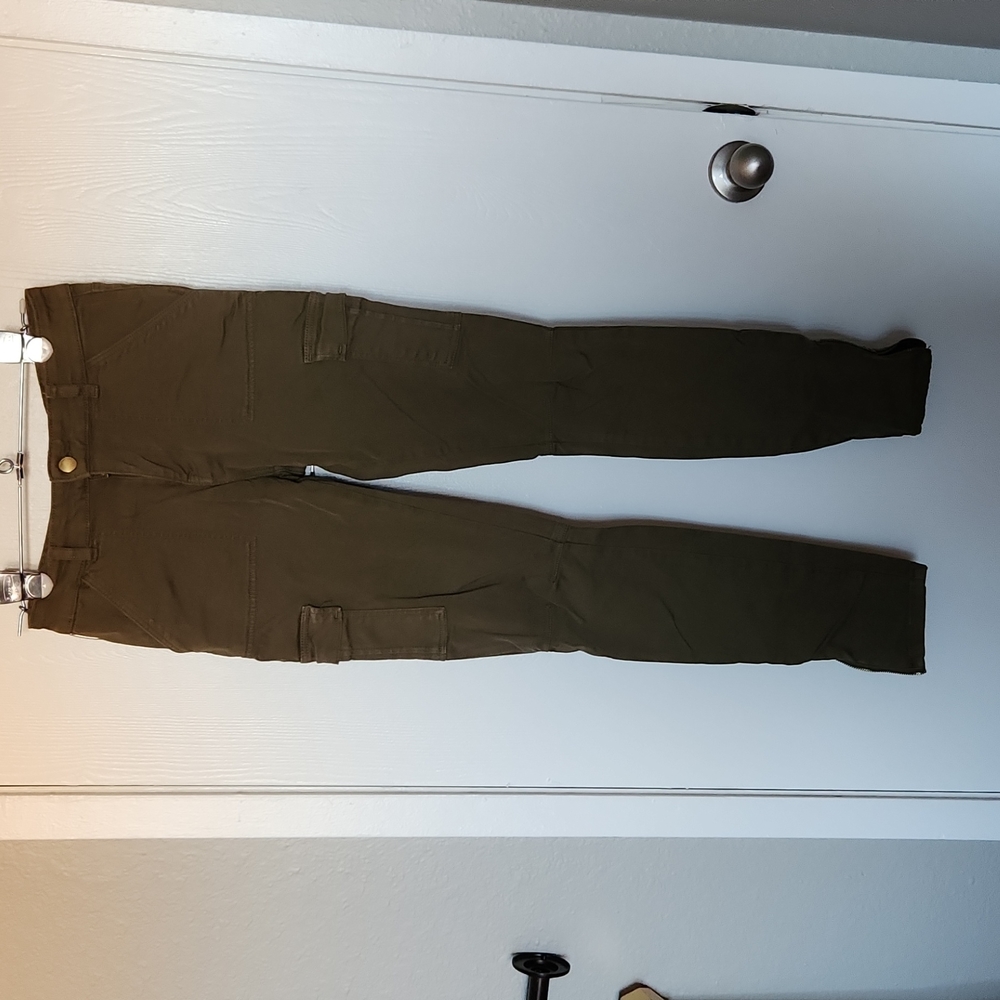 Amisu size 36 Military Green cargo Skinny pants